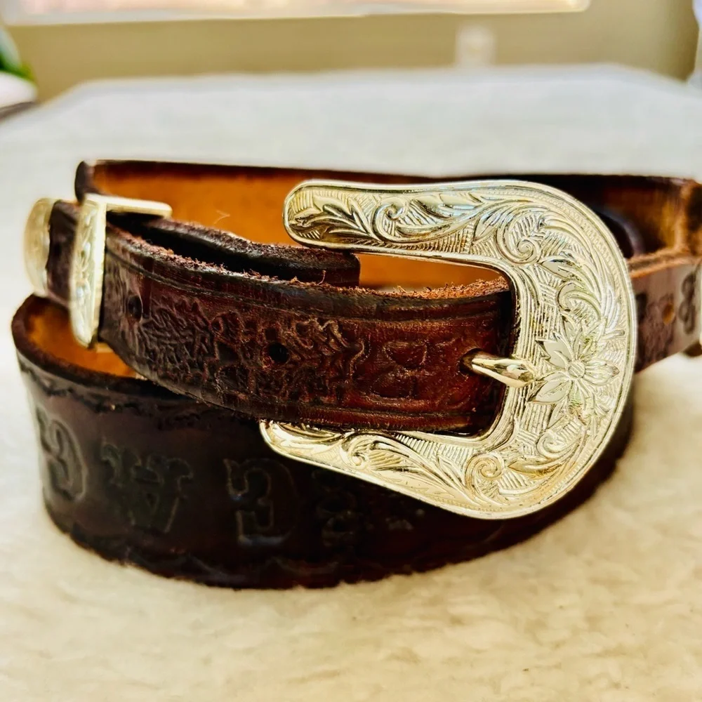 Vintage Brown Embossed Leather Belt size 36-38